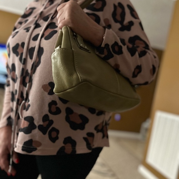 Fossil Vintage Olive Green Leather Shoulder Bag - Picture 14 of 14